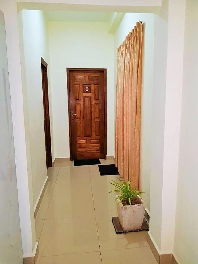 טרינקומאלה Luxury Everest Hotel מראה חיצוני תמונה